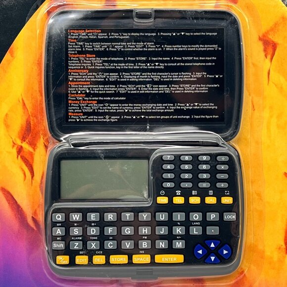 Vintage Generation Data Bank Calculator With 3-Line LCD Display Alarm & Planner - Picture 4 of 8